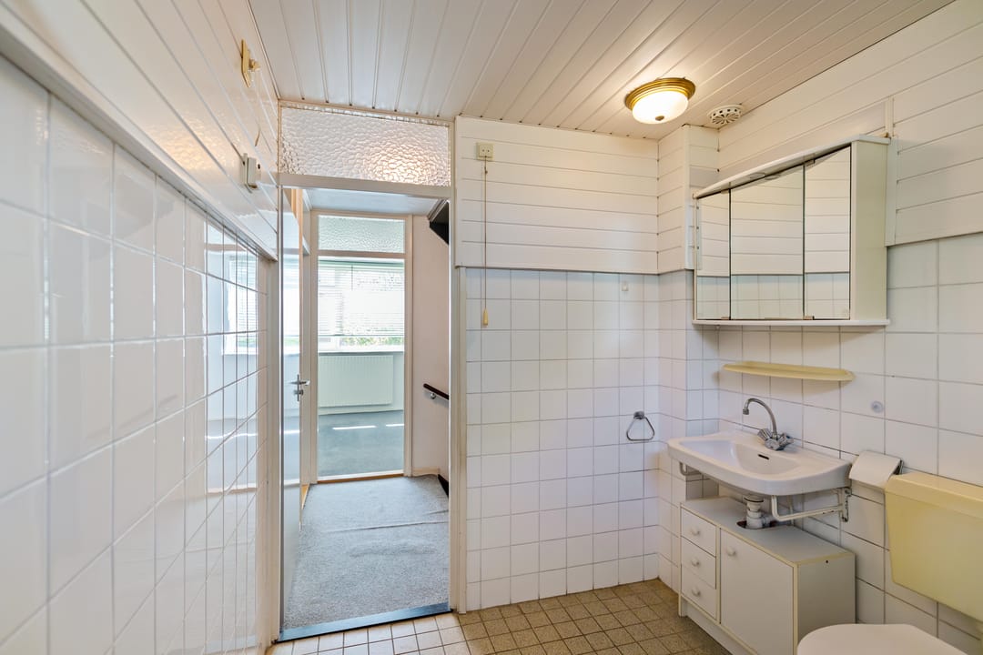 Photo 32 of Job Hansenstraat 17