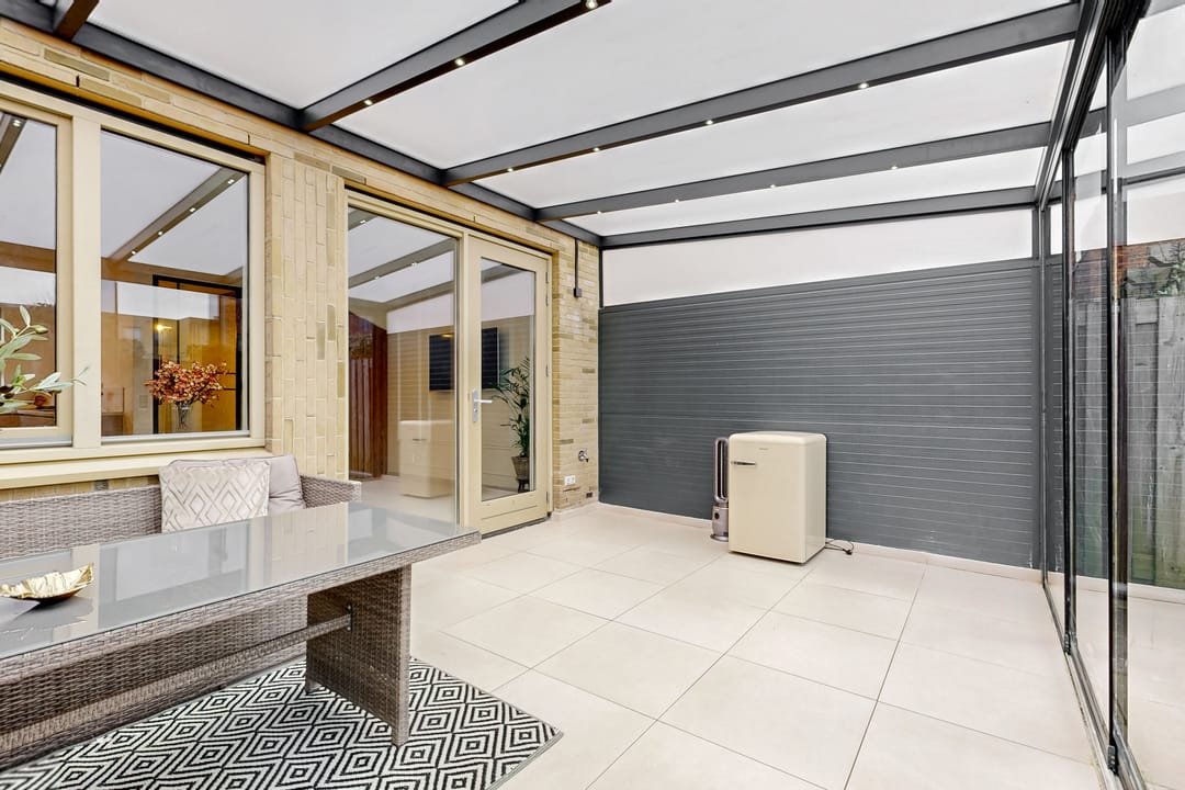 Modern terraced house with 4 bedrooms, solar panels and private parking in Terwijde-Oost — 13