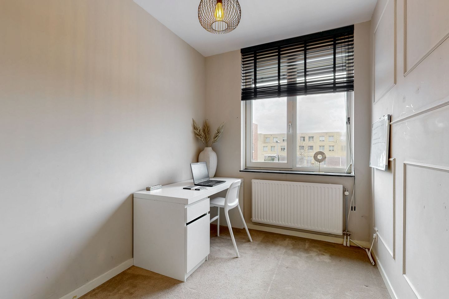 Modern terraced house with 4 bedrooms, solar panels and private parking in Terwijde-Oost — 19