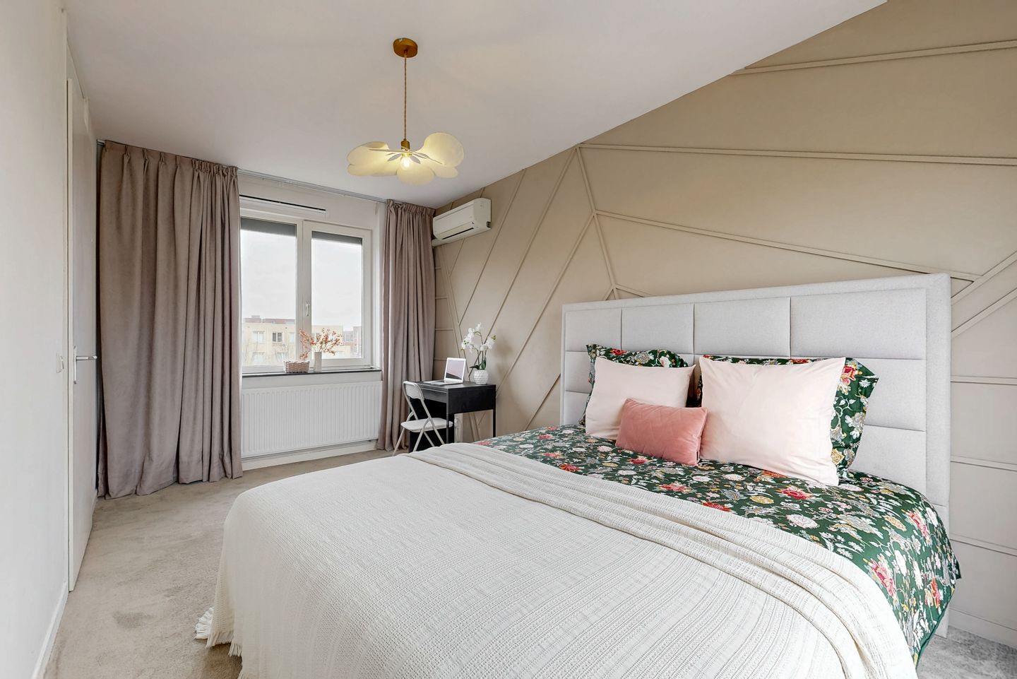Modern terraced house with 4 bedrooms, solar panels and private parking in Terwijde-Oost — 25