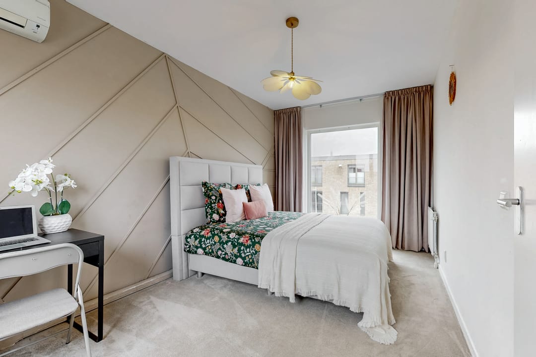 Modern terraced house with 4 bedrooms, solar panels and private parking in Terwijde-Oost — 26
