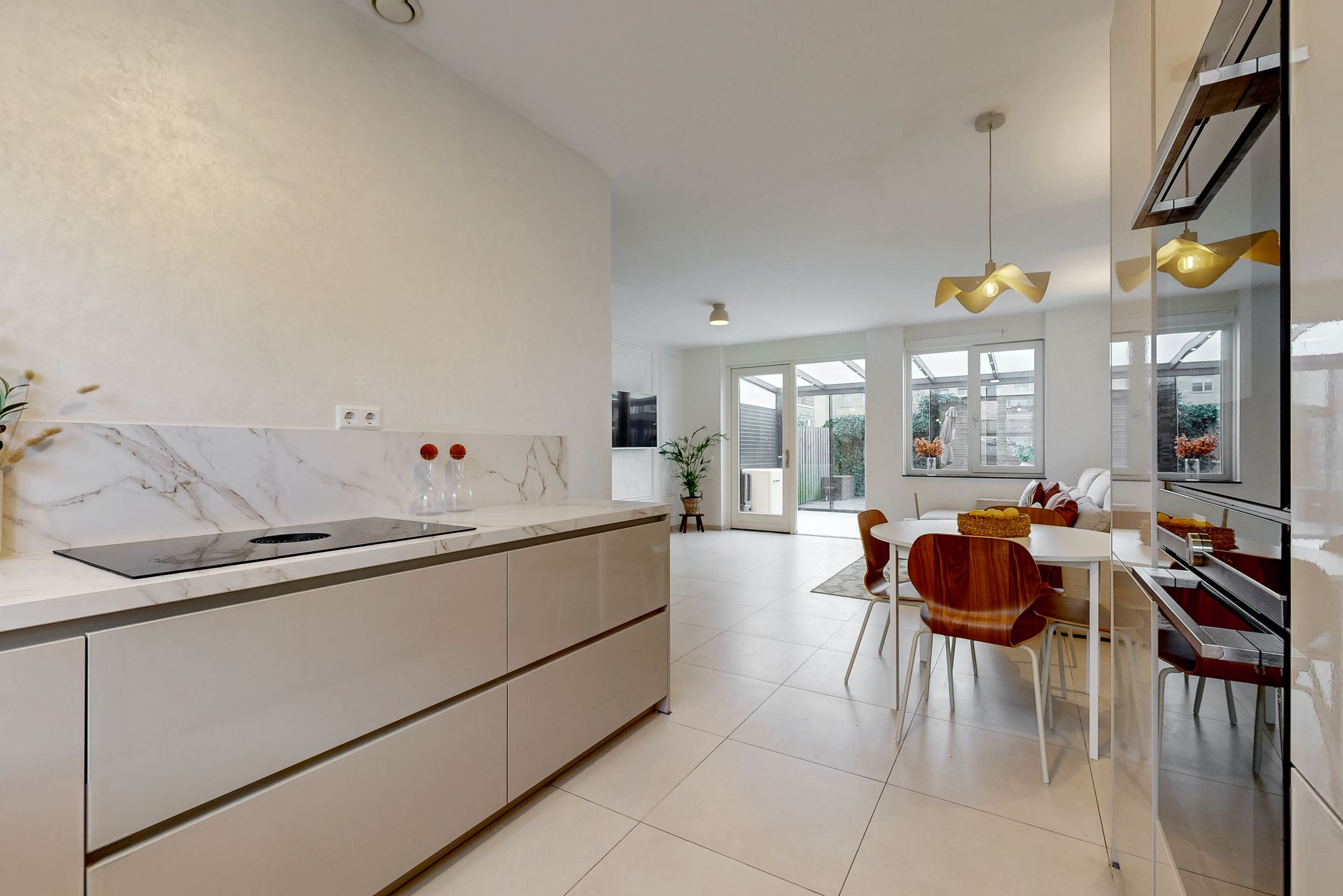Modern terraced house with 4 bedrooms, solar panels and private parking in Terwijde-Oost — 12