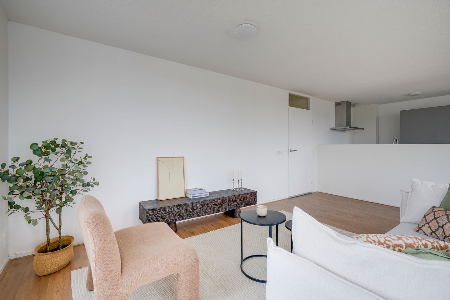 Renovated 3-Room Apartment with Modern Finishing and Central Location in IJsselstein — 14