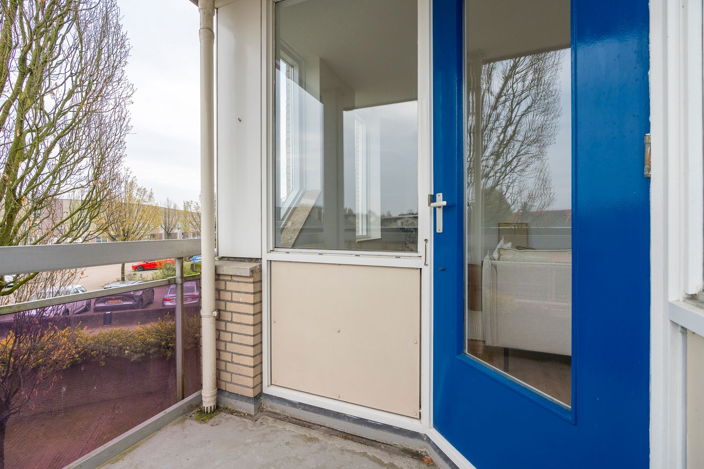 Renovated 3-Room Apartment with Modern Finishing and Central Location in IJsselstein — 25