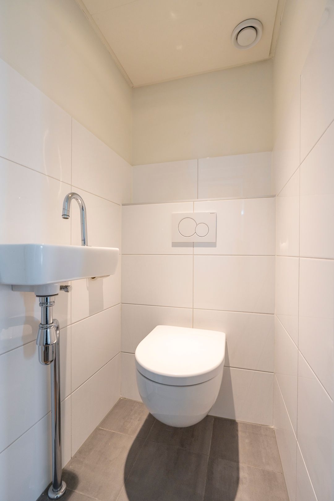 Renovated 3-Room Apartment with Modern Finishing and Central Location in IJsselstein — 38
