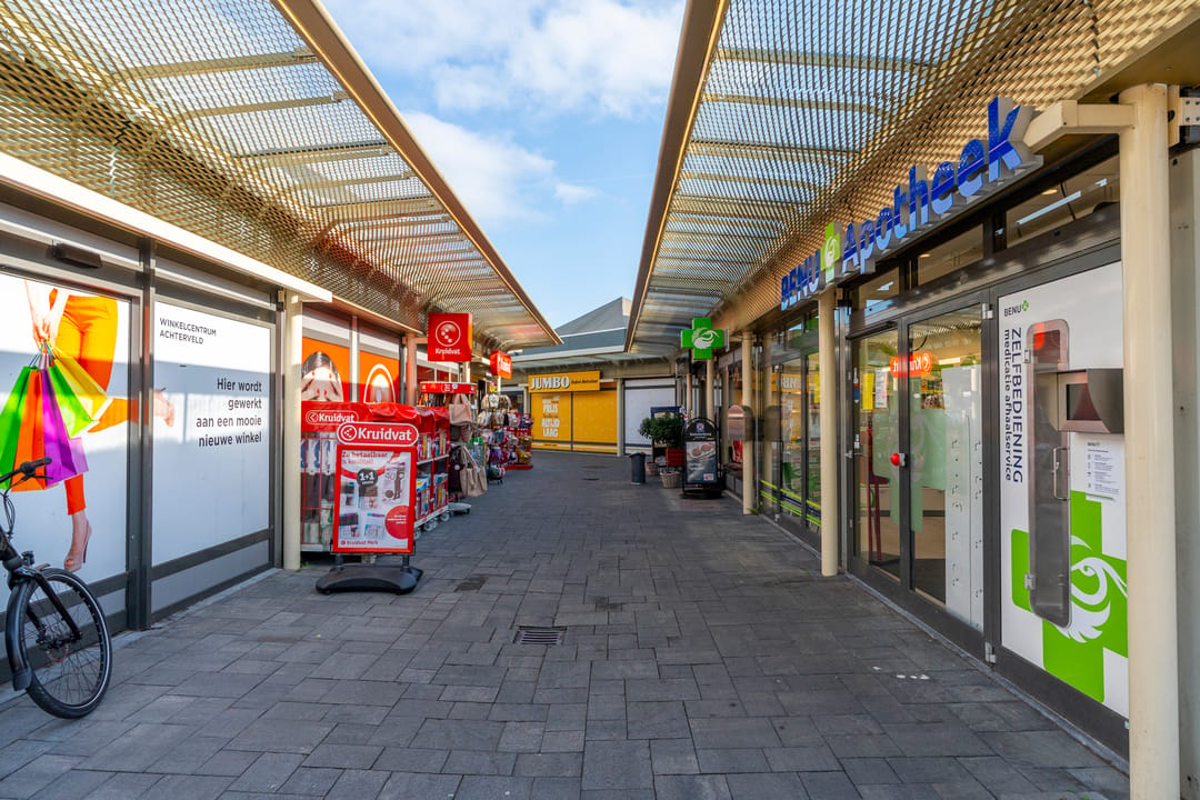 Renovated 3-Room Apartment with Modern Finishing and Central Location in IJsselstein — 46