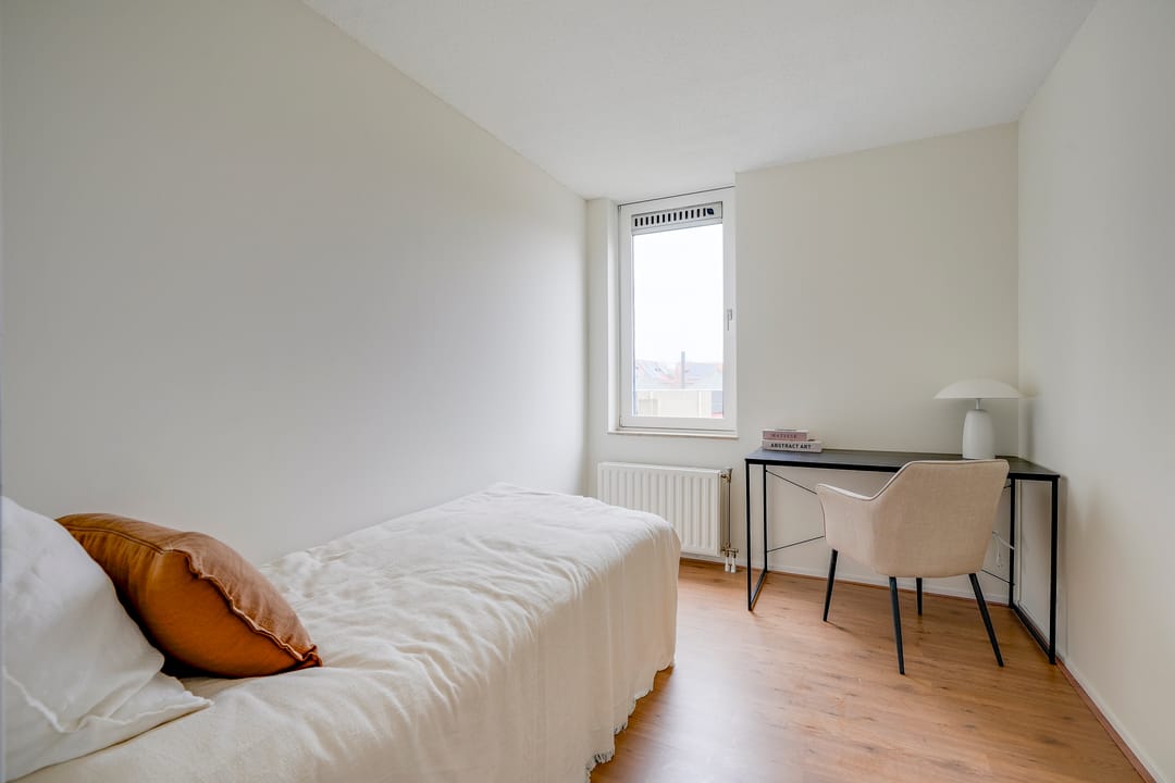 Renovated 3-Room Apartment with Modern Finishing and Central Location in IJsselstein — 31
