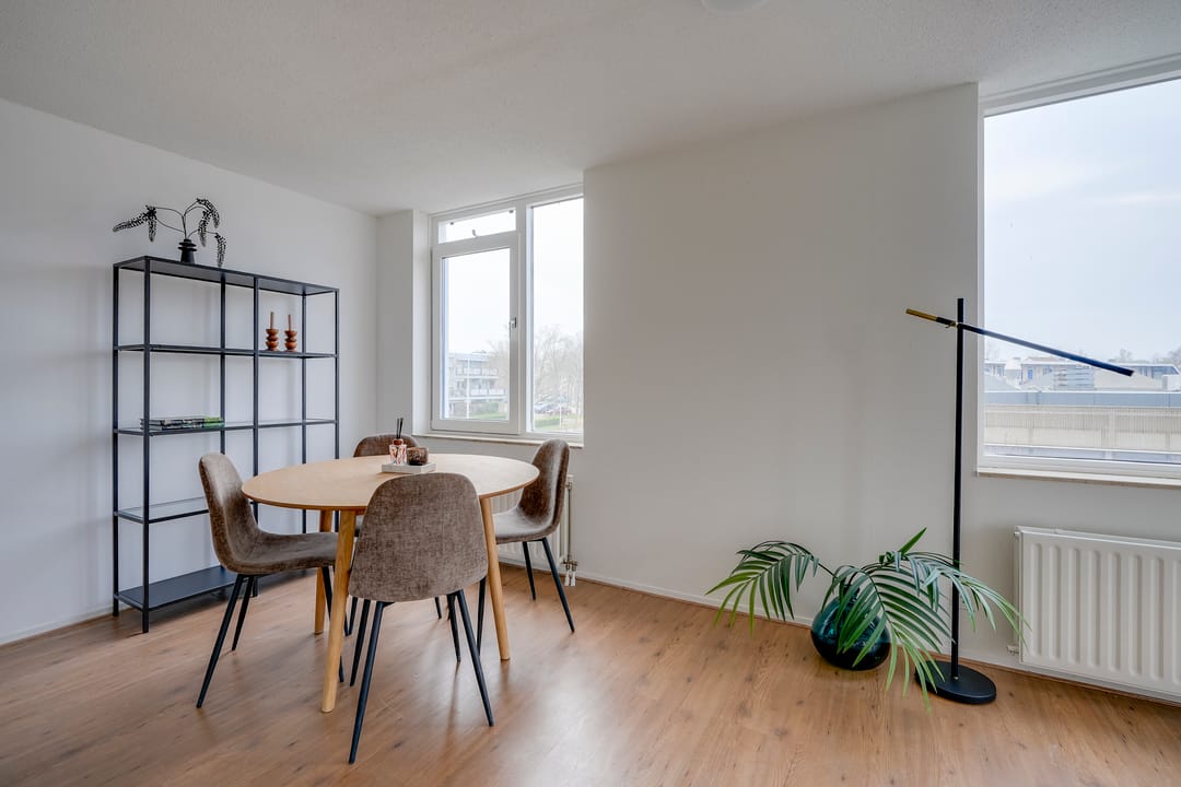 Renovated 3-Room Apartment with Modern Finishing and Central Location in IJsselstein — 17