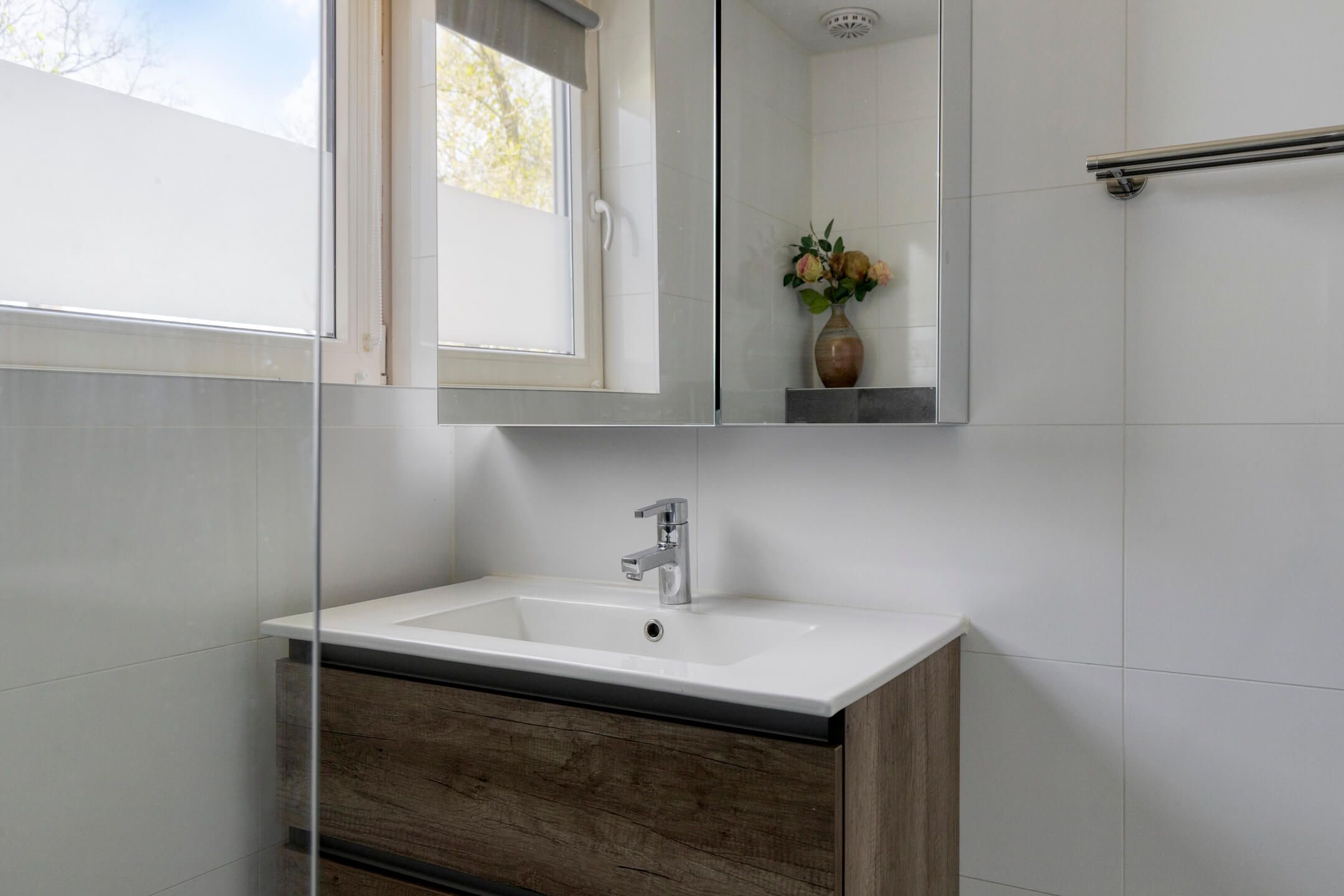 Comfortable terraced home with four bedrooms and south-facing garden in De Meern — 24