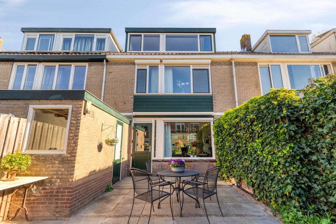 Comfortable terraced home with four bedrooms and south-facing garden in De Meern — 31