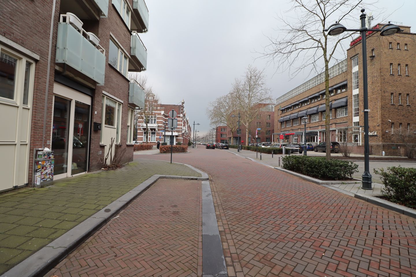 Foto 19 van Stationsplein 14-A