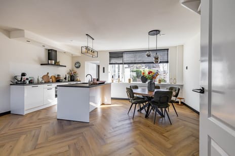 Apollo 26 secondary image