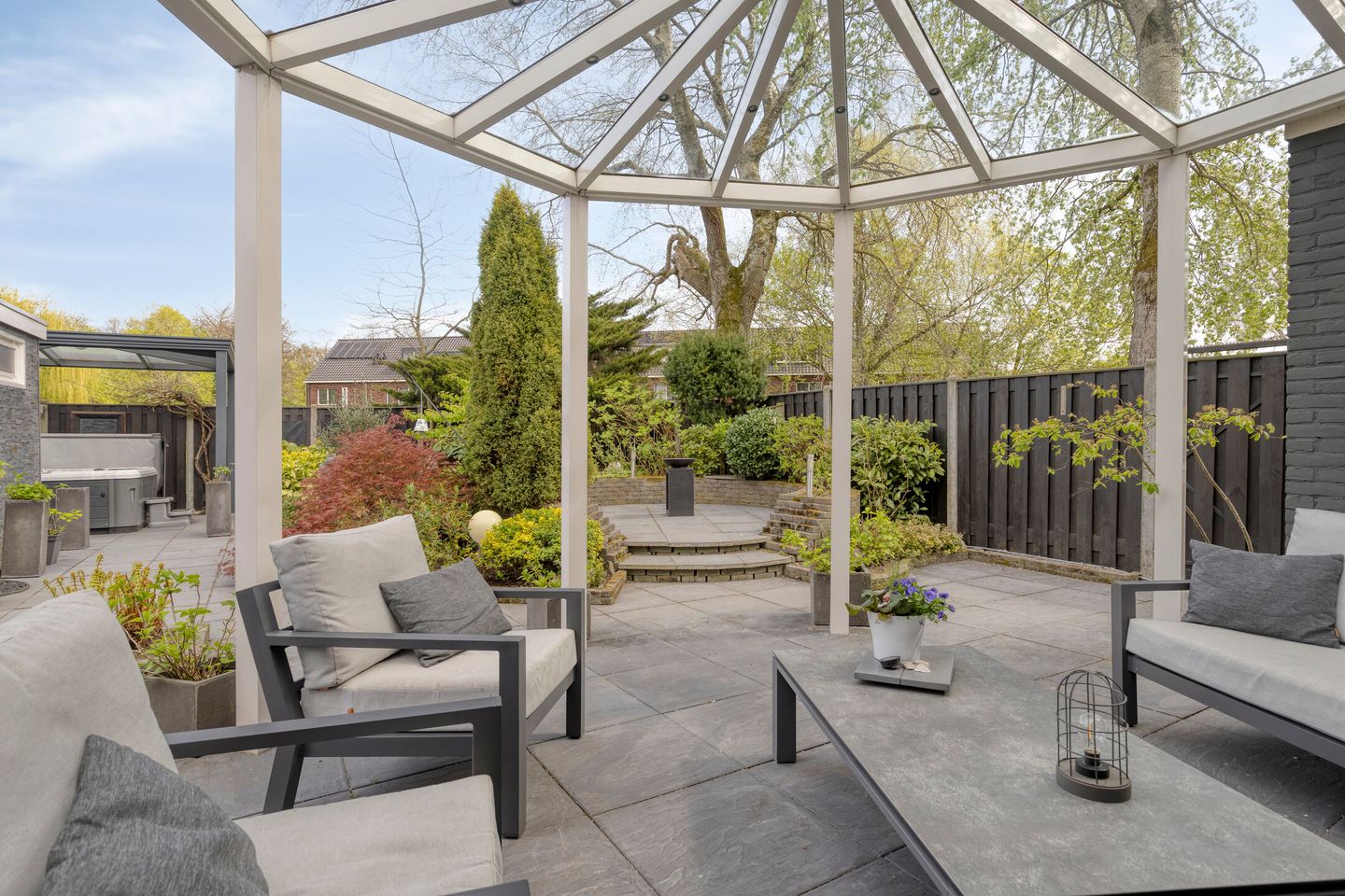 Foto 5 van Arubaplein 28