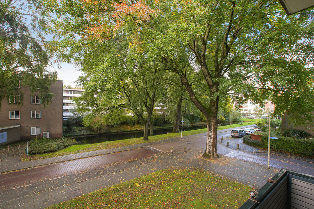 Spacious Apartment with Two Bedrooms in Popular Keizer Karelpark — 22