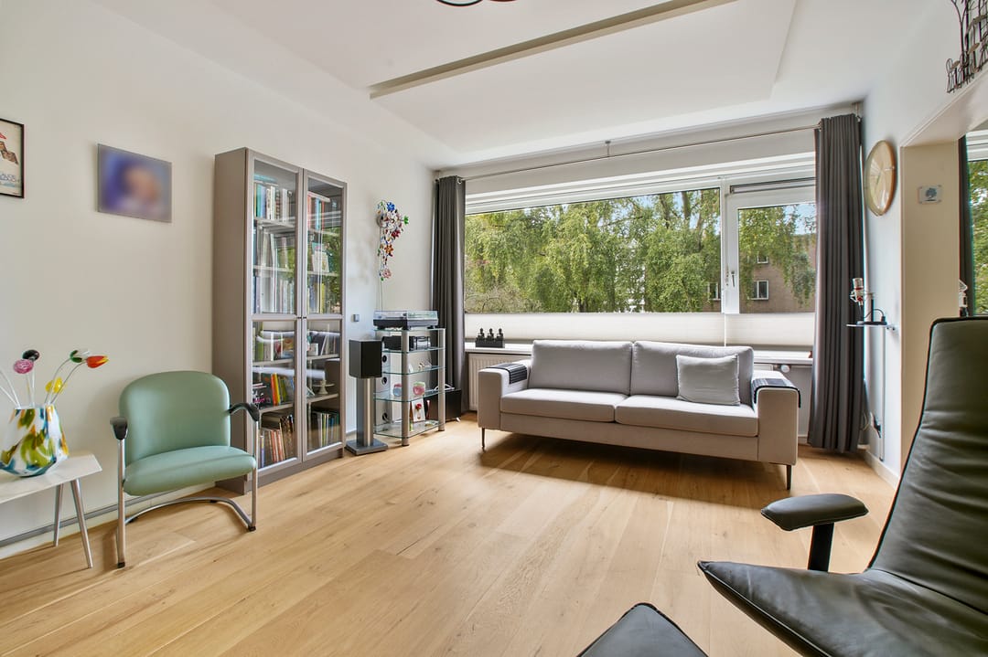Spacious Apartment with Two Bedrooms in Popular Keizer Karelpark — 16