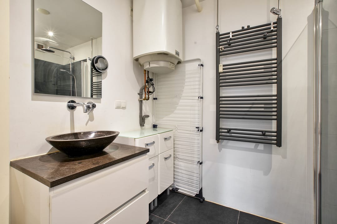 Spacious Apartment with Two Bedrooms in Popular Keizer Karelpark — 26