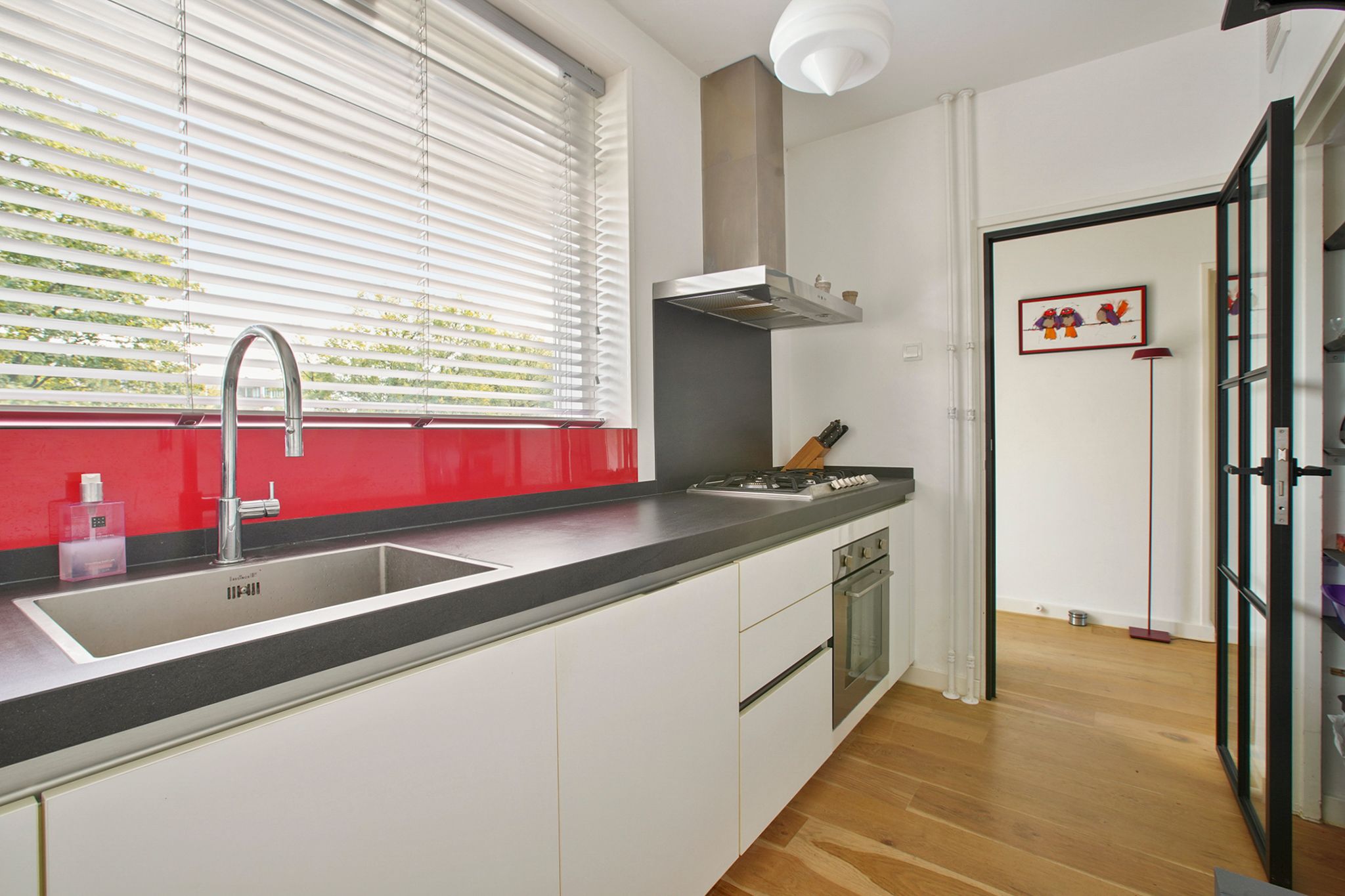 Spacious Apartment with Two Bedrooms in Popular Keizer Karelpark — 12