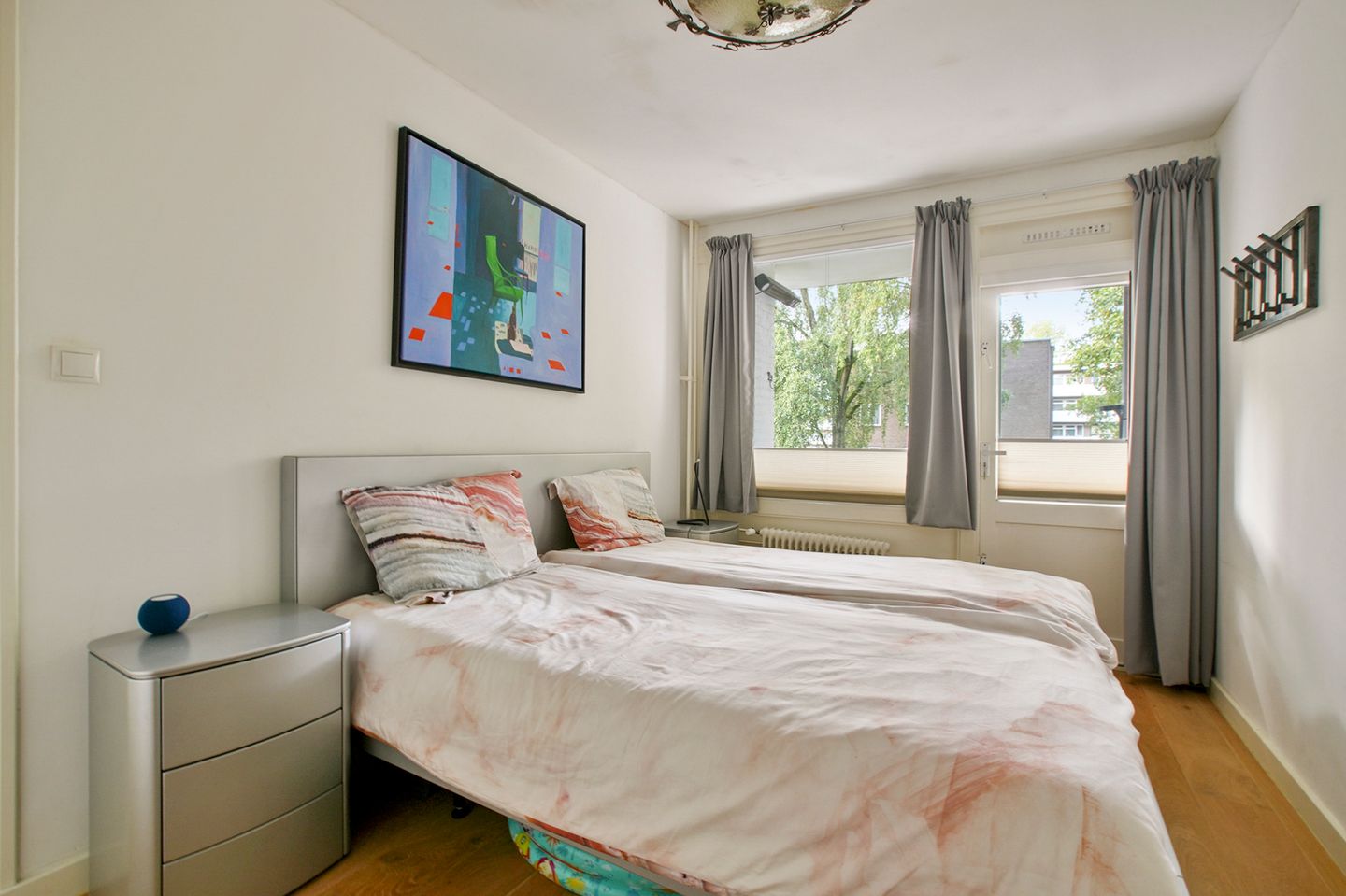 Spacious Apartment with Two Bedrooms in Popular Keizer Karelpark — 25