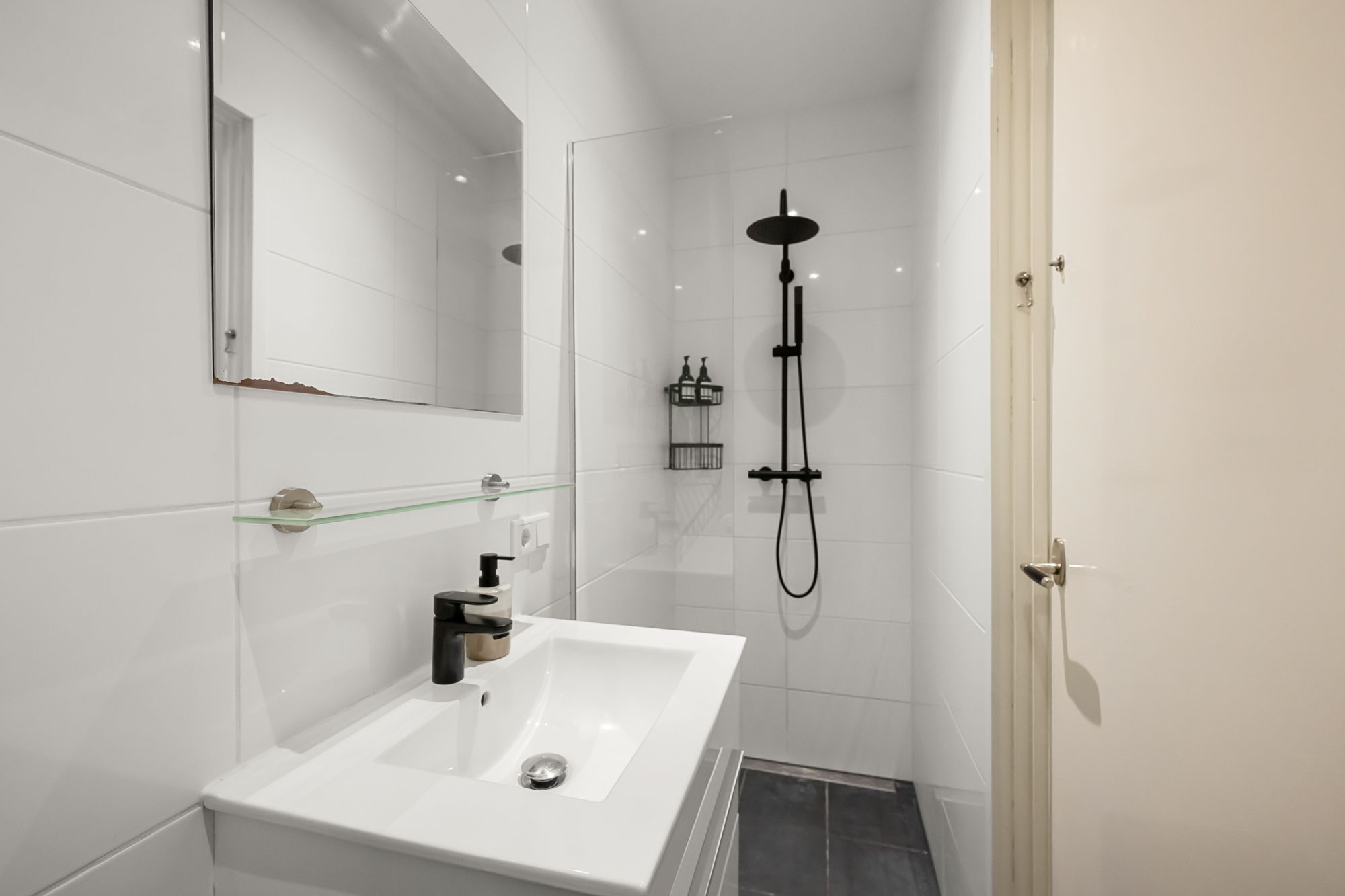 Photo 27 of Vaartstraat 16-2