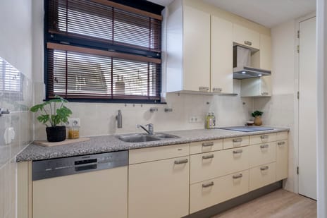 't College 20 tertiary image