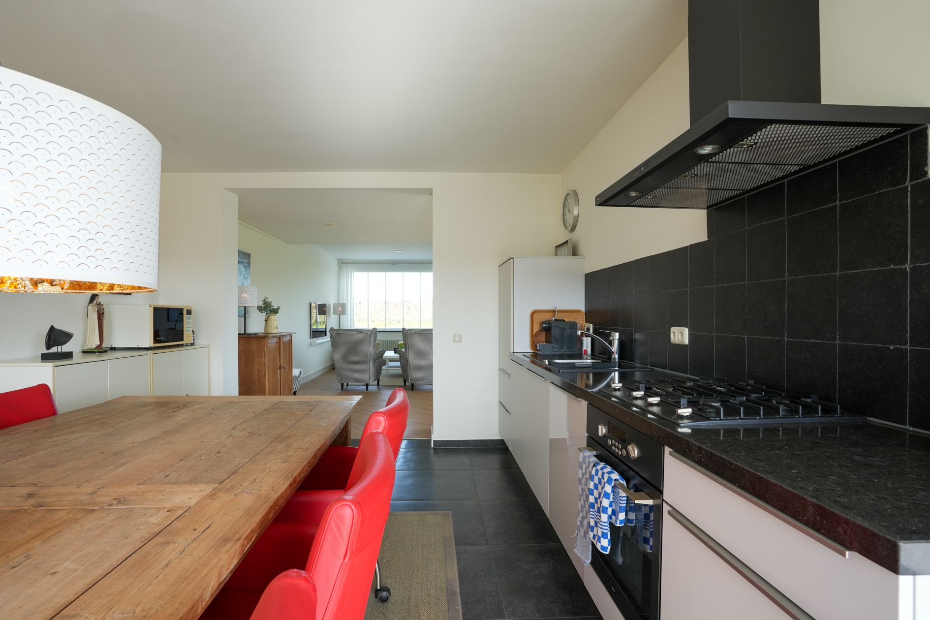 Foto 12 van Hilleshagerweg 90