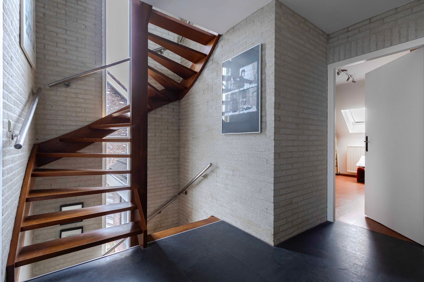 Photo 34 of Baroniestraat 11