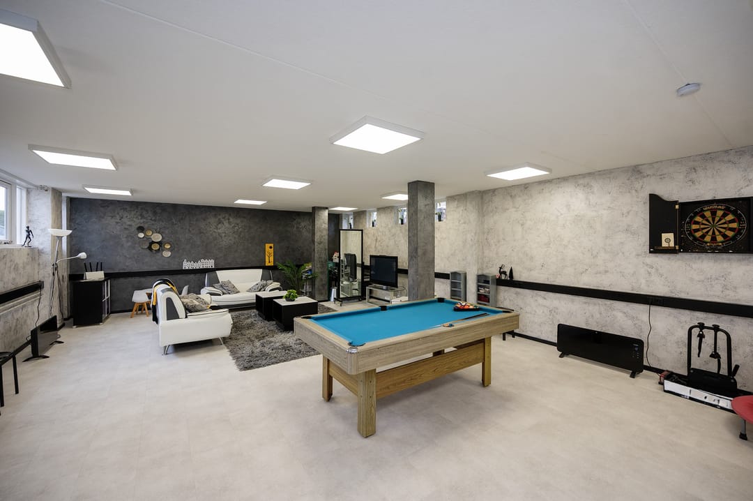 Multifunctional Villa with Living and Working Space in Spaarndam — 41