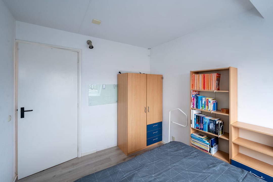Multifunctional Villa with Living and Working Space in Spaarndam — 26