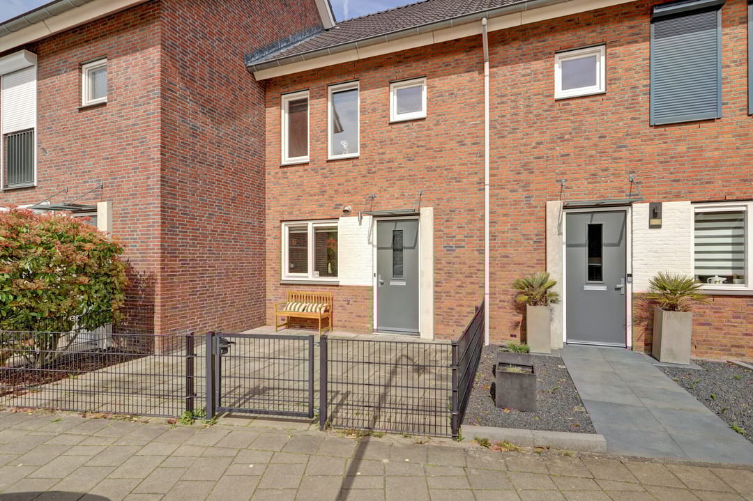 Foto 1 van Burgstraat 21-A