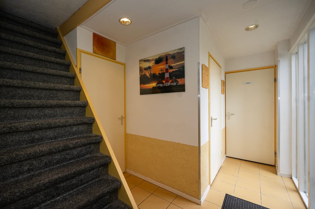 Multifunctional Villa with Living and Working Space in Spaarndam — 46