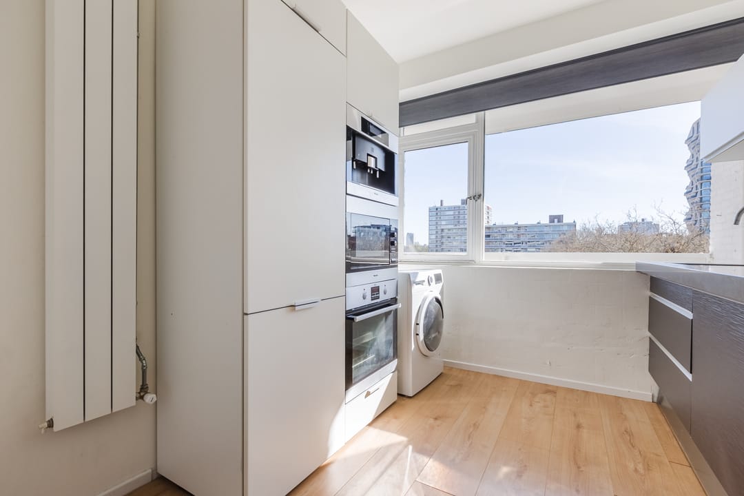 Light corner apartment with west-facing balcony in Buitenveldert — 17