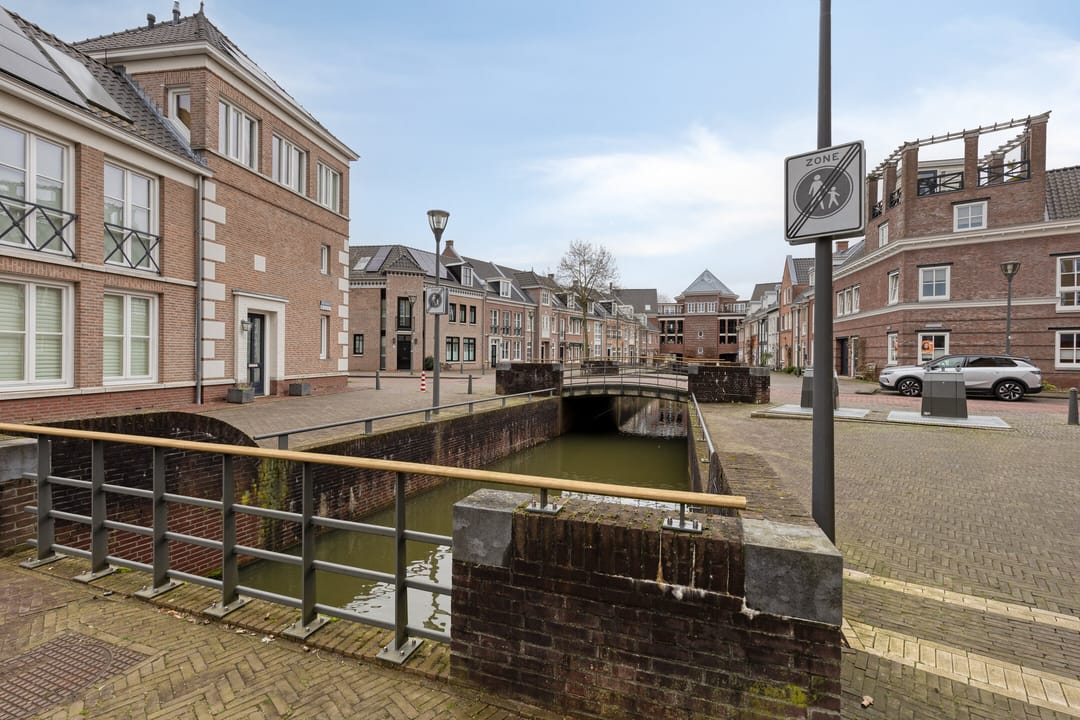 Foto 26 van Laan door de Veste 14