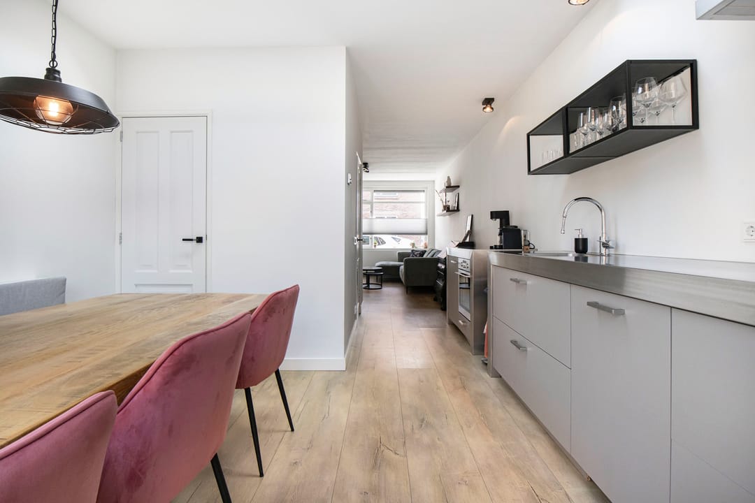 Photo 22 of De Bazelstraat 78