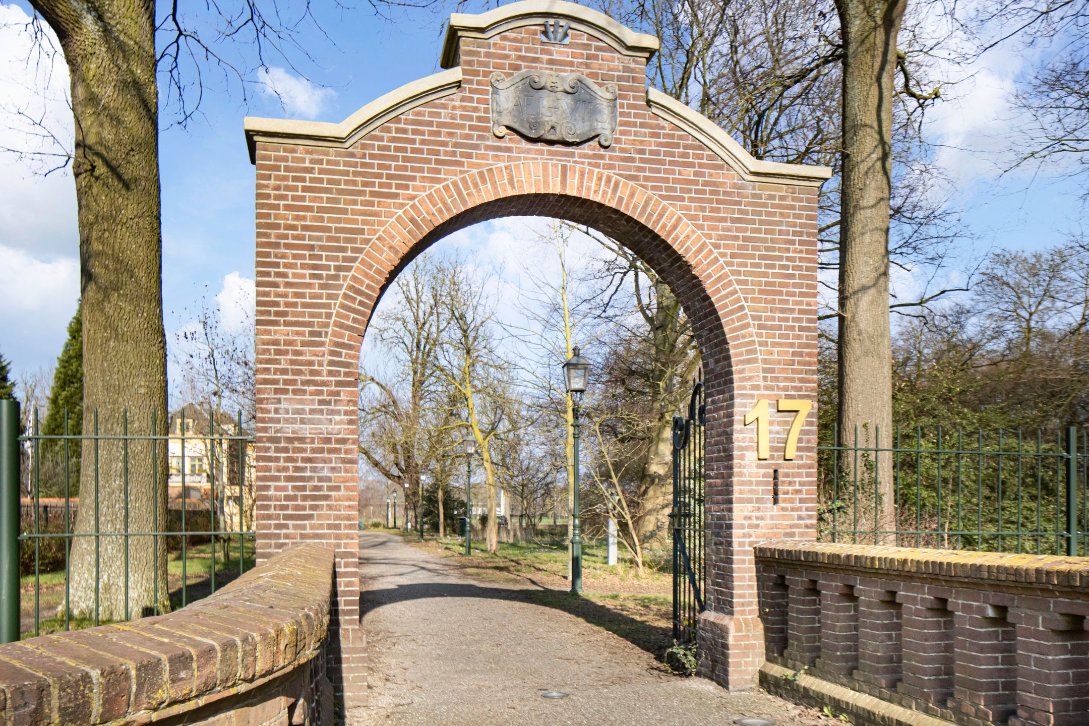 Photo 39 of De Bazelstraat 78