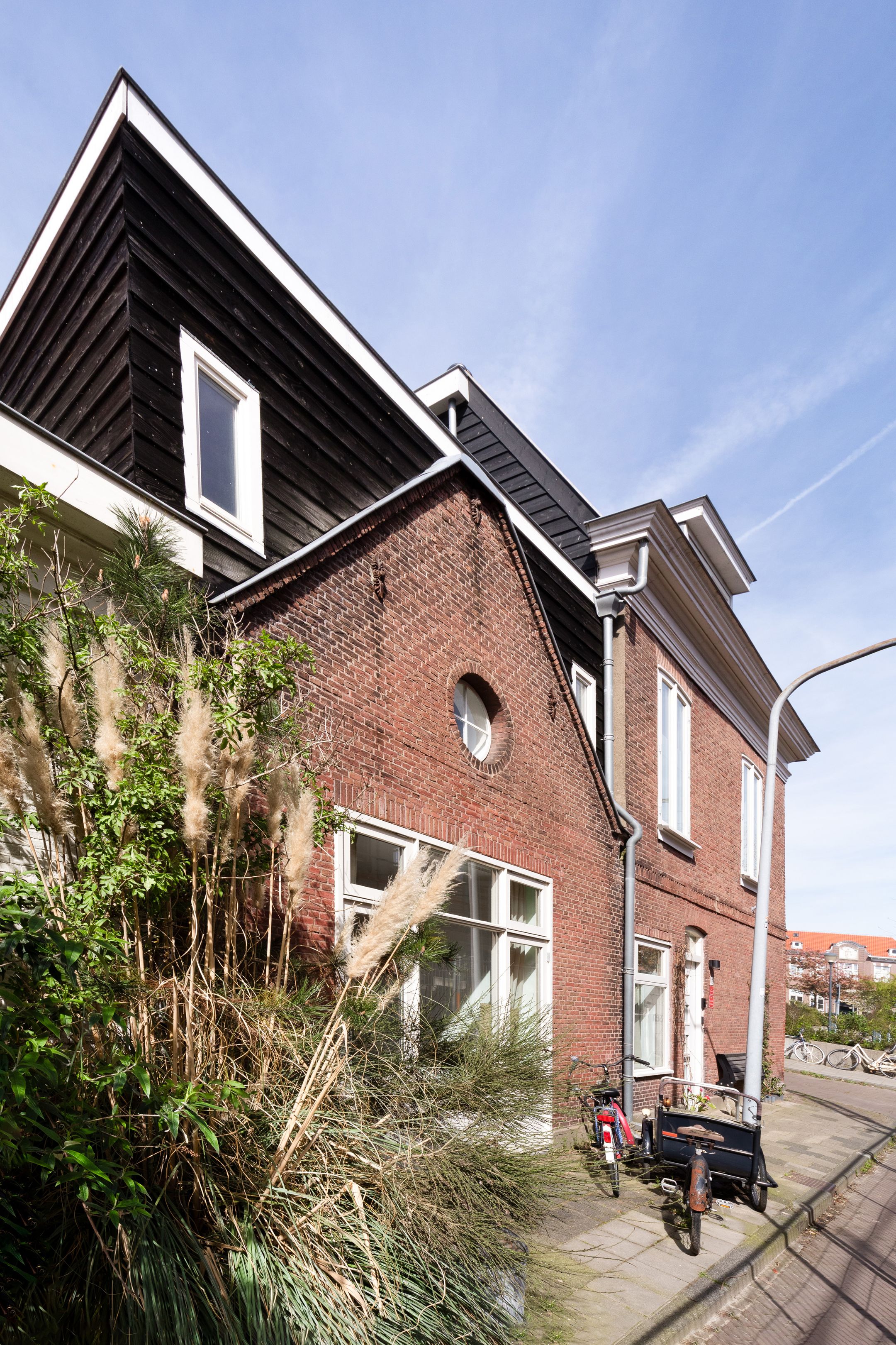 Foto 30 van Van Marumstraat 18-ZW