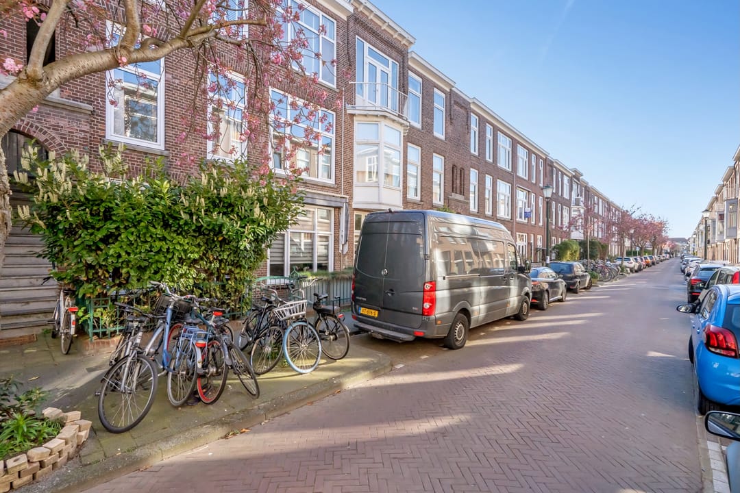 Photo 23 of Hendrik van Deventerstraat 145