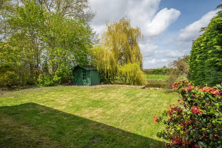 Foto 3 van Planetenweg 35