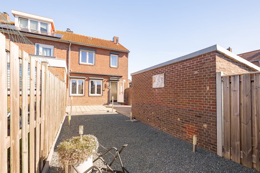 Foto 16 van Lodewijkstraat 4