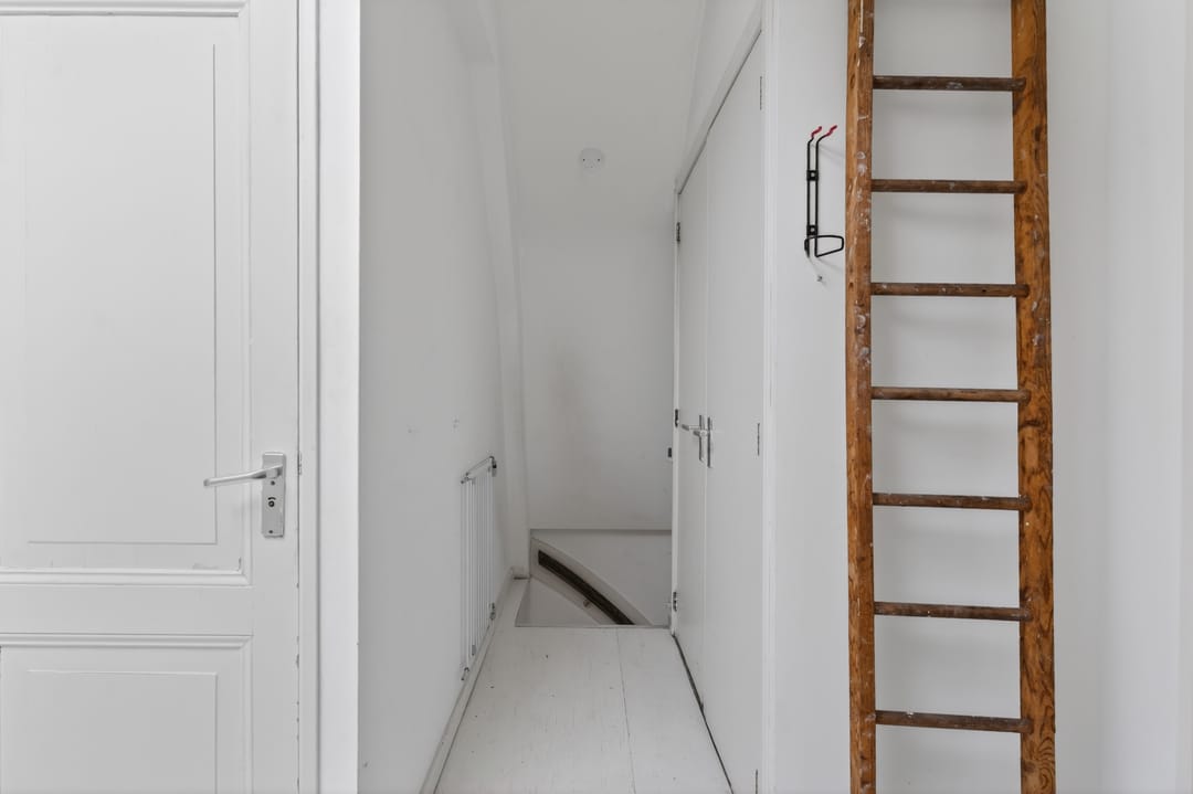 Photo 23 of Albert Cuypstraat 71-A3