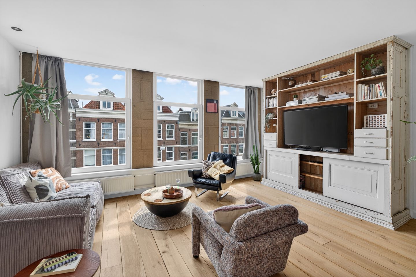 Photo 19 of Albert Cuypstraat 71-A3