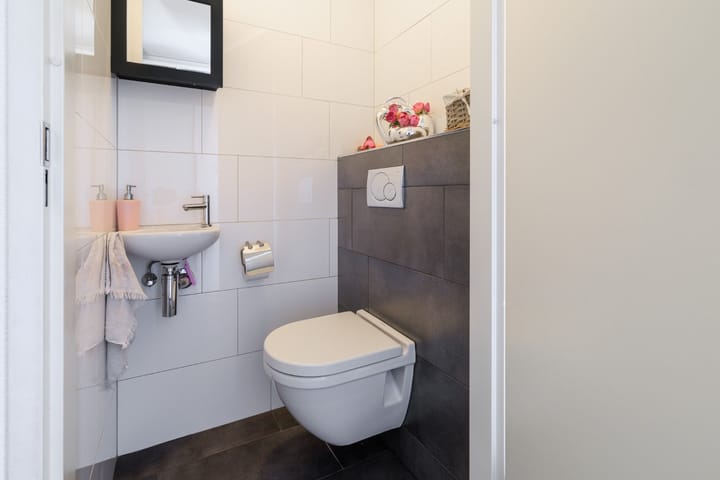 Photo 5 of Esrand 84