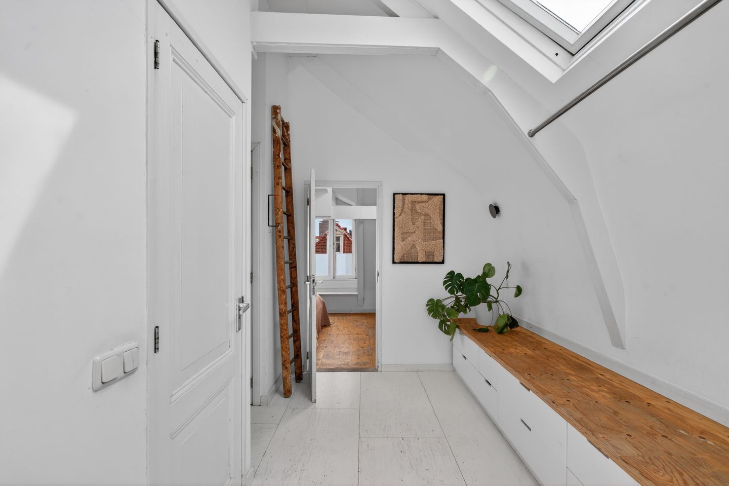 Photo 29 of Albert Cuypstraat 71-A3