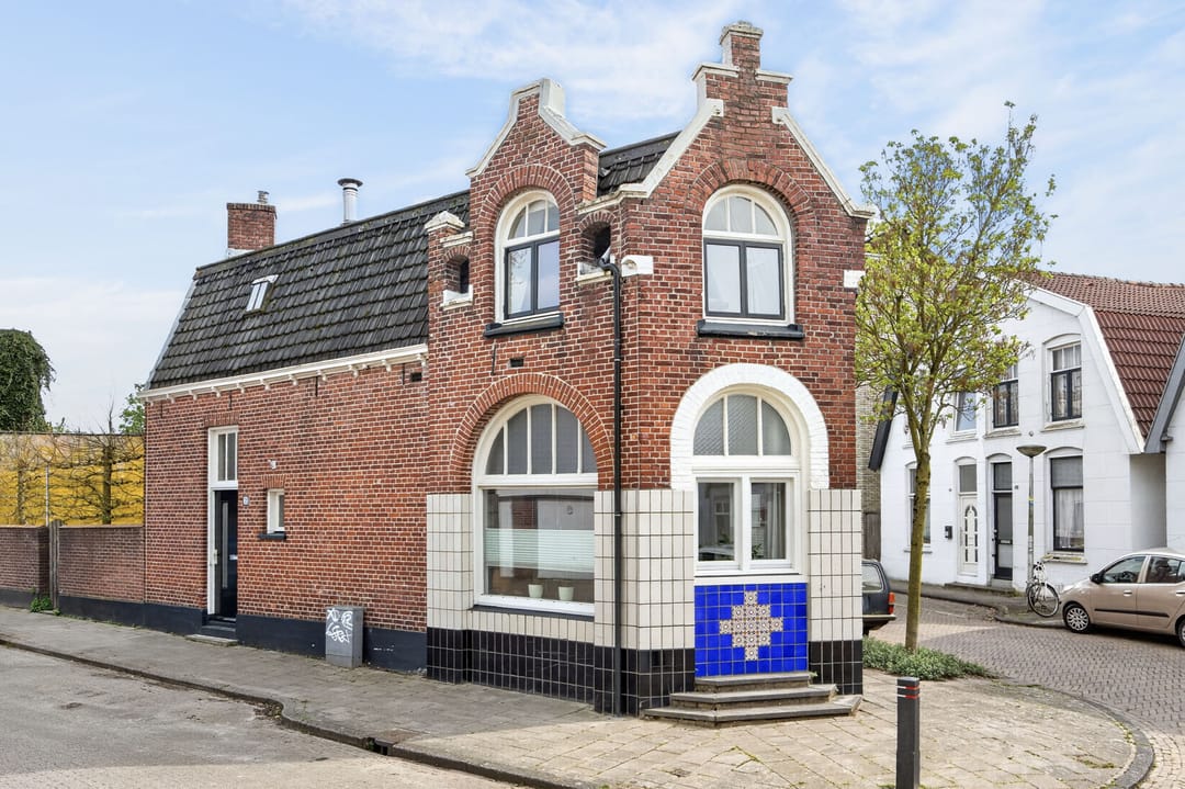 Photo 1 of Esstraat 2