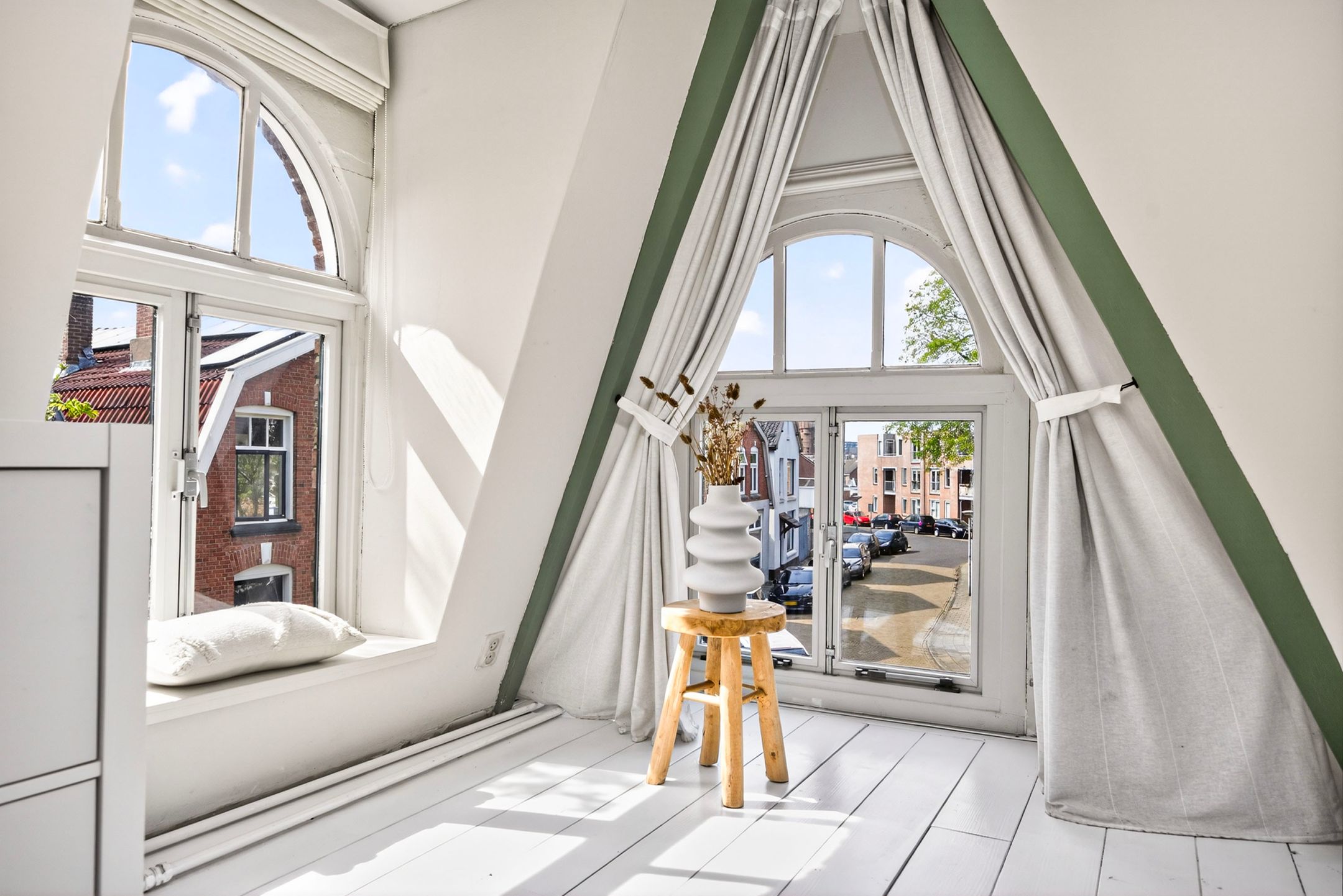 Photo 24 of Esstraat 2