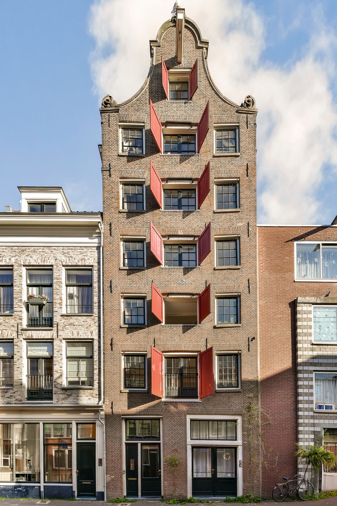 Photo 2 of Bloemstraat 188-E