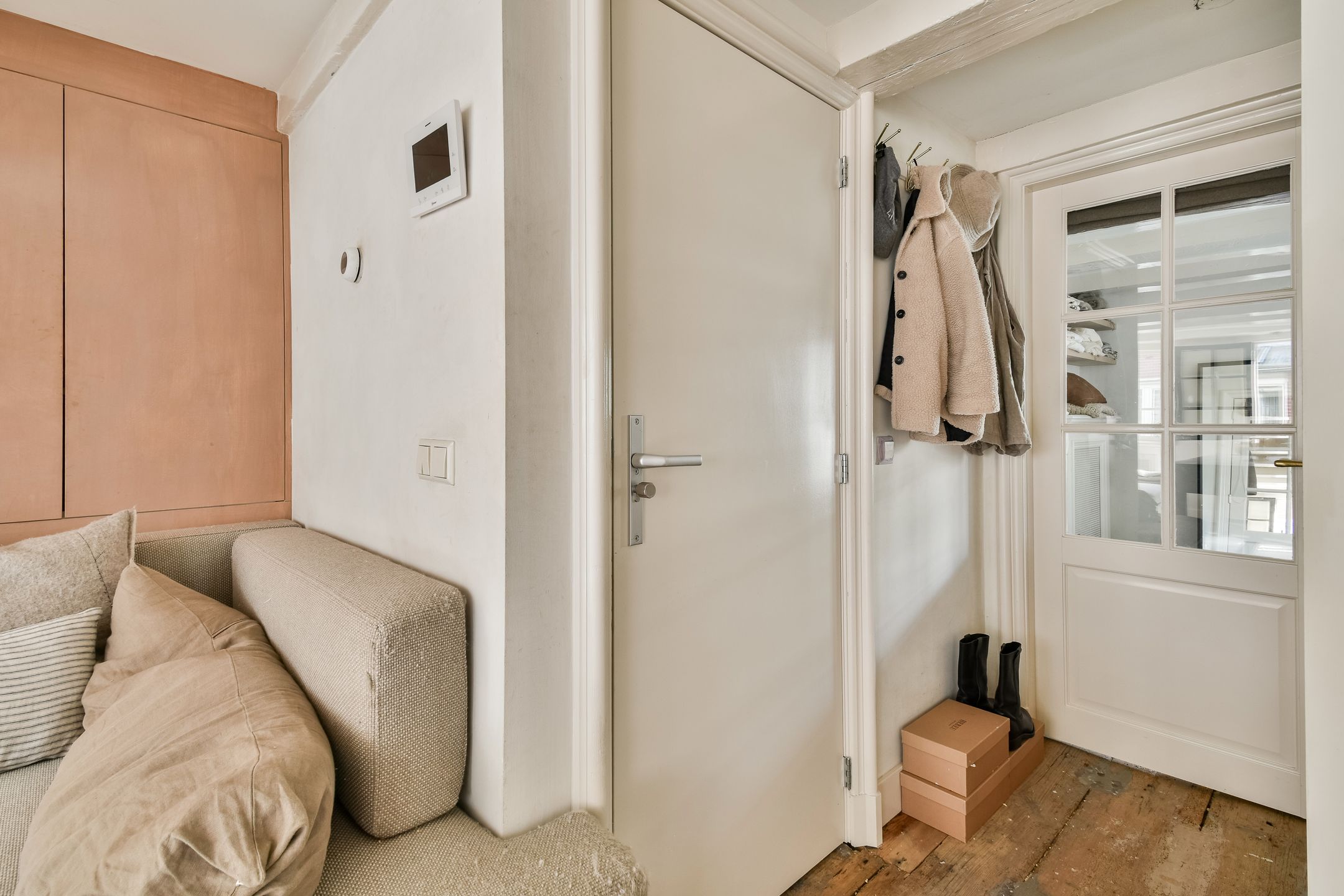 Photo 6 of Bloemstraat 188-E