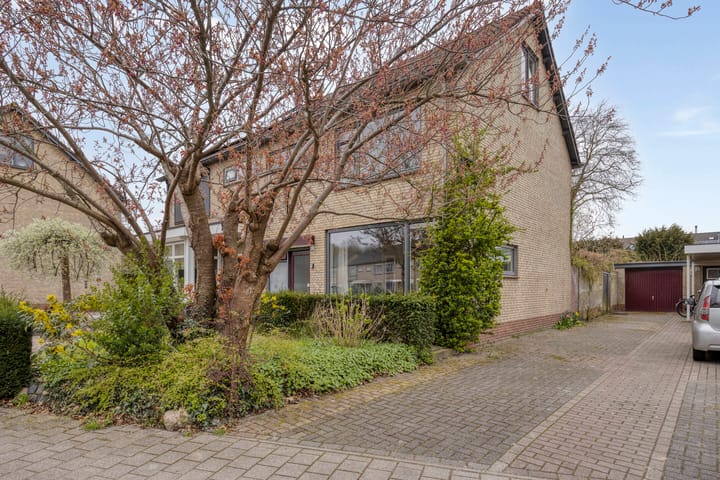 Spreeuwenstraat 23