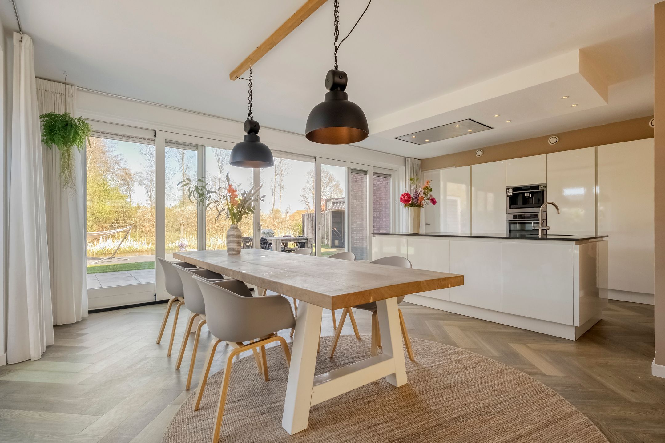 Foto 15 van Lantheer 44