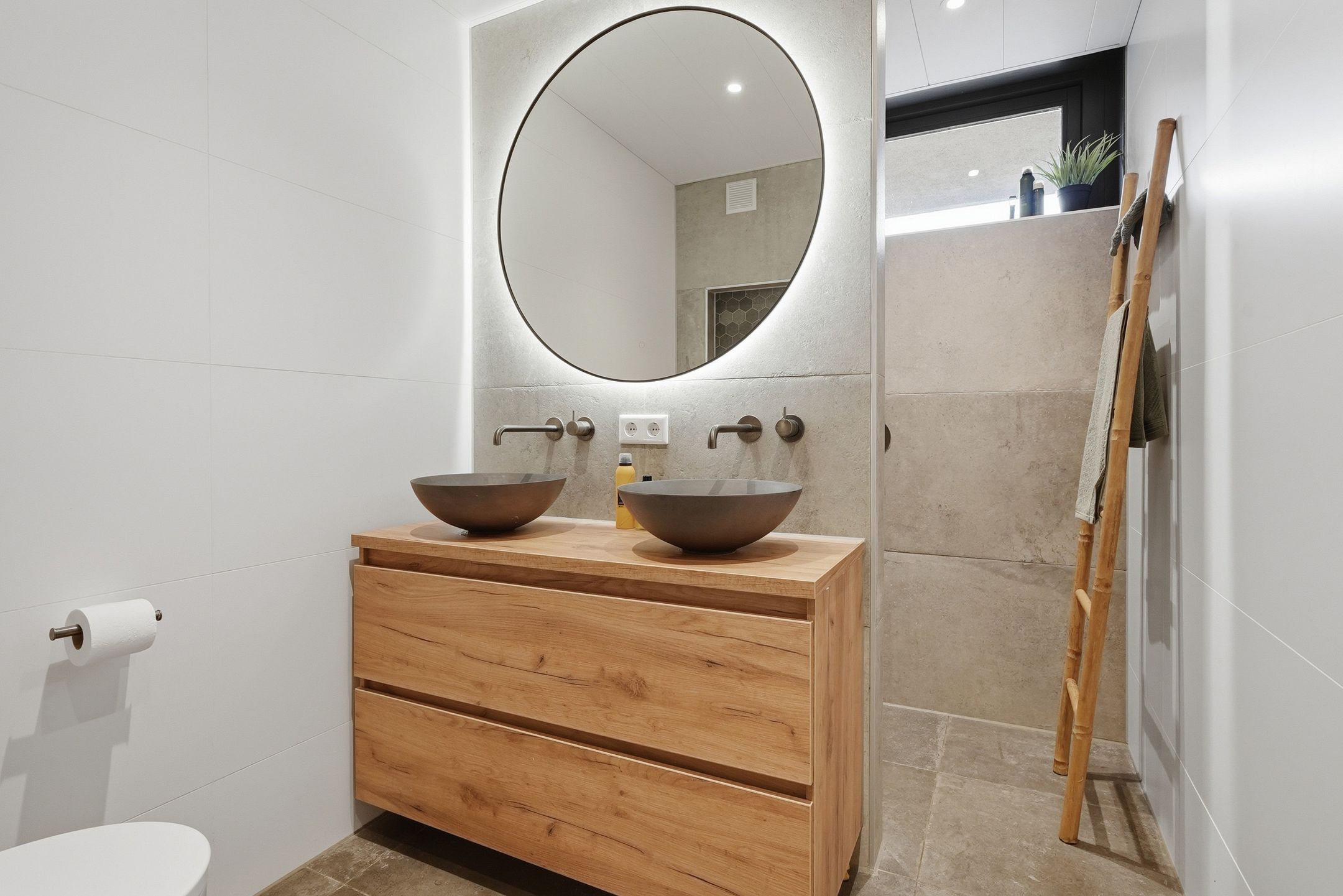 Foto 18 van Adriaen van de Vennestraat 2