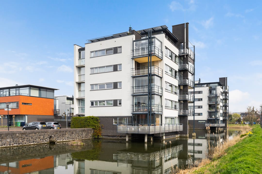 Photo 1 of Waterlandsingel 26-A